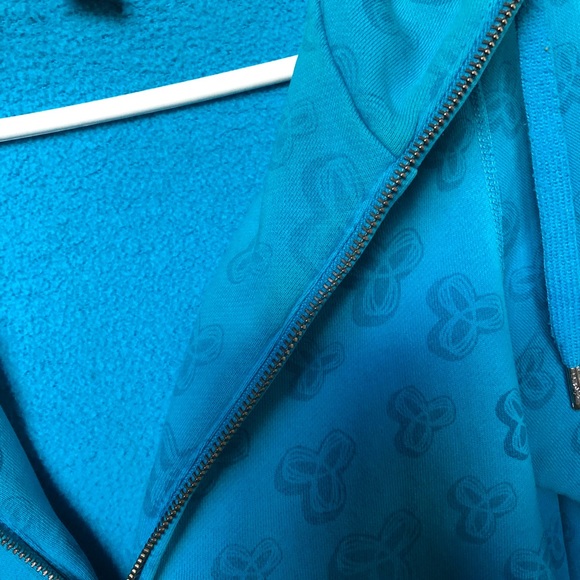 Aritzia TNA hooded zip-up sweater - Picture 5 of 12